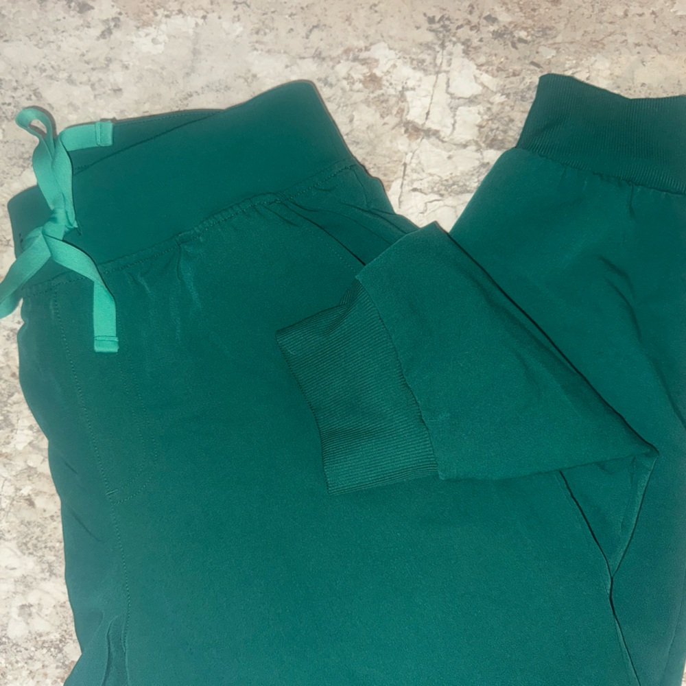 Figs Hunter Green Zamora Joggers M/P